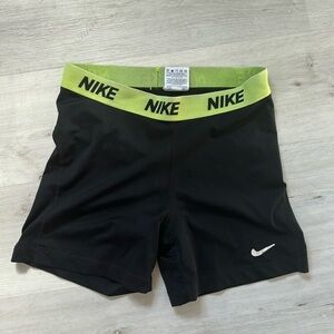 Nike Pro Women's Compression Black Dri Fit Training Shorts Sz Large